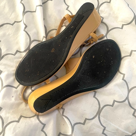 Authentic Prada sandals - Picture 6 of 8